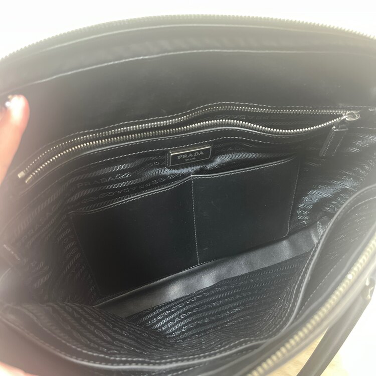 プラダ  （ブランドバッグ）の商品画像 - 査定依頼日：2025年3月18日 - 最高査定価格：60,000円