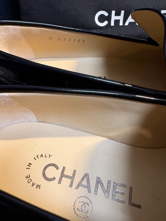 CHANELエナメルローファー（古着・ファッション）の商品画像 - 査定依頼日：2026年5月25日 - 最高査定価格：20,000円