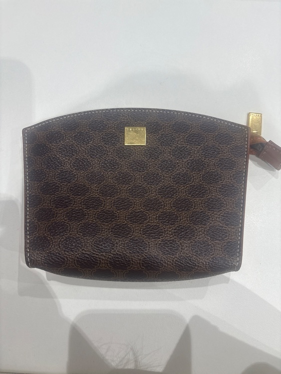 セリーヌ  （ブランドバッグ）の商品画像 - 査定依頼日：2026年3月19日 - 最高査定価格：28,000円