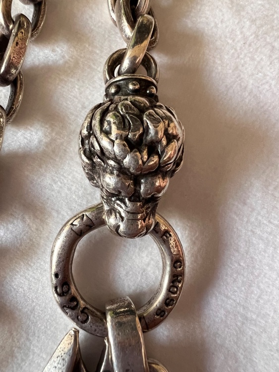 HOOK WITH D.C RING. LION & SMOOTH LINKS （金・貴金属）の商品画像 - 査定依頼日：2026年5月14日 - 最高査定価格：80,000円