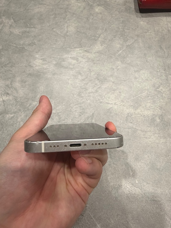 iPhone iPhone 12 64GB SIMフリー（スマホ）の商品画像 - 査定依頼日：2026年7月28日 - 最高査定価格：20,000円