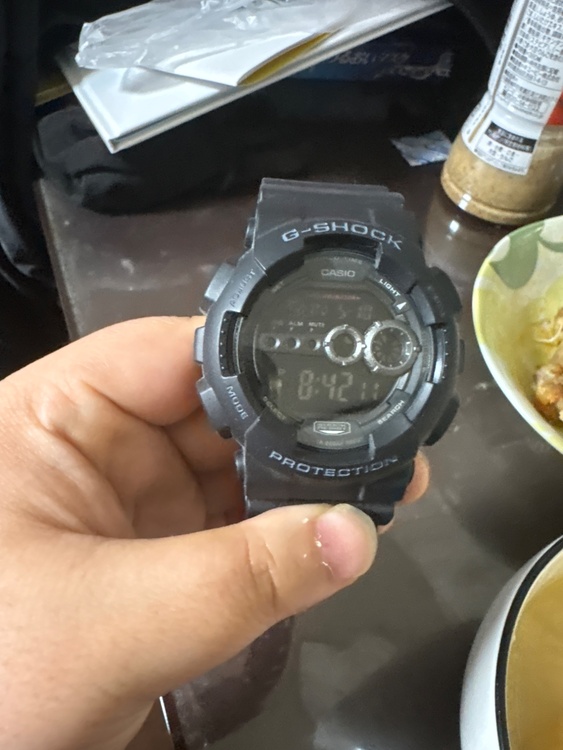 G-SHOCK MTG-G1000D （高級時計）の商品画像 - 査定依頼日：2026年5月10日 - 最高査定価格：1,000円