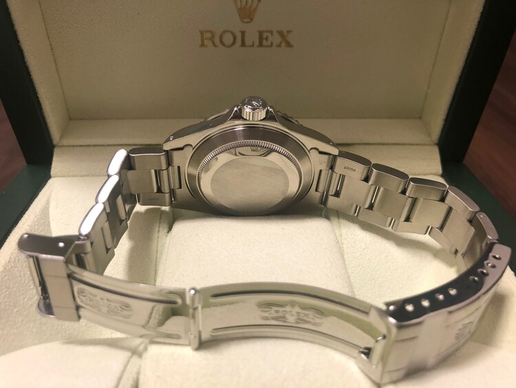 ロレックス サブマリーナー 14060（高級時計）の商品画像 - 査定依頼日：2025年4月7日 - 最高査定価格：1,220,000円