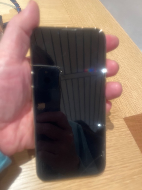 iPhone（スマホ）の商品画像 - 査定依頼日：2026年3月28日 - 最高査定価格：50,000円