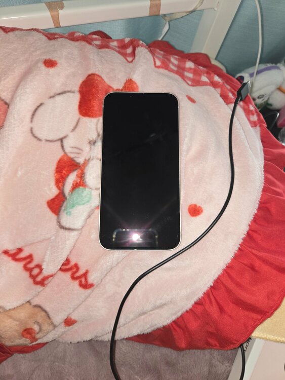 iPhone 13 128GB SIMフリー（スマホ）の商品画像 - 査定依頼日：2026年4月8日 - 最高査定価格：36,000円