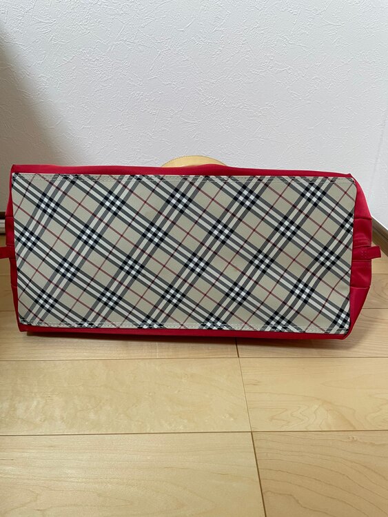 バッグ（ブランドバッグ）の商品画像 - 査定依頼日：2025年2月15日 - 最高査定価格：8,000円