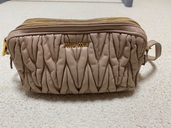 ミュウミュウ  （ブランドバッグ）の商品画像 - 査定依頼日：2025年6月6日 - 最高査定価格：50,000円