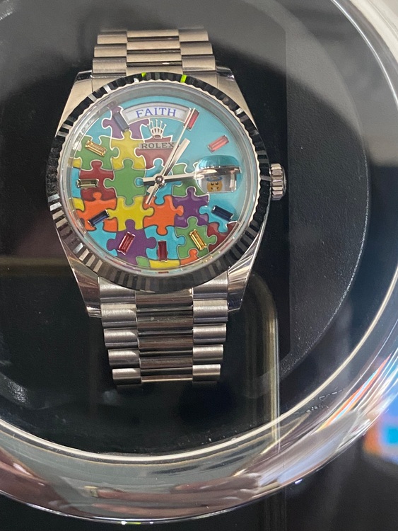 ロレックス デイデイト 128239005（高級時計）の商品画像 - 査定依頼日：2025年9月28日 - 最高査定価格：70,000,000円