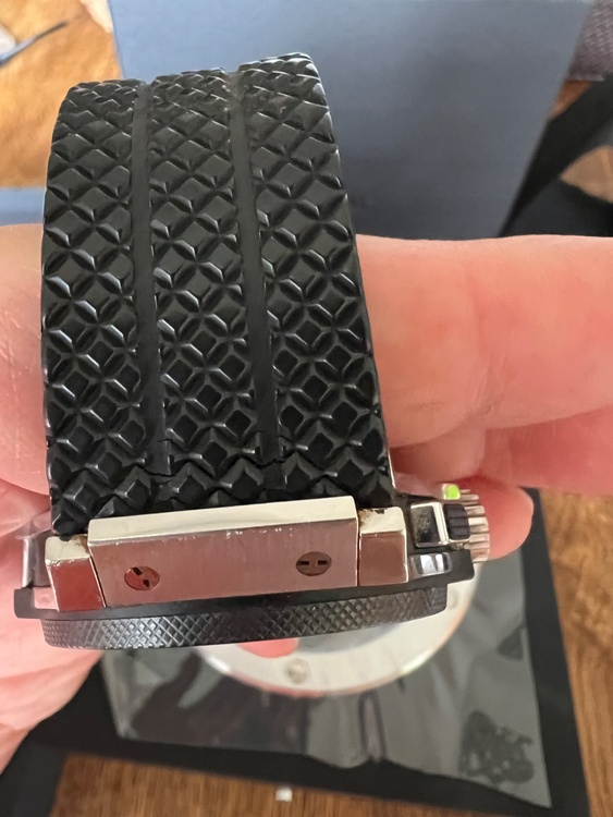 HUBLOT（高級時計）の商品画像 - 査定依頼日：2026年4月1日 - 最高査定価格：100,000円