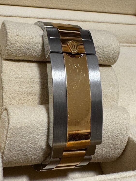 ロレックス サブマリーナーデイト 126613LN（高級時計）の商品画像 - 査定依頼日：2025年1月22日 - 最高査定価格：2,400,000円