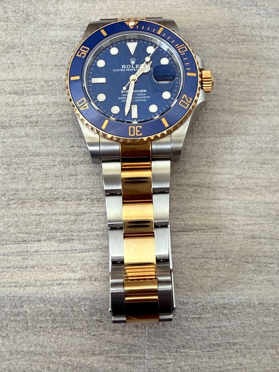 126613LB（高級時計）の商品画像 - 査定依頼日：2025年7月13日 - 最高査定価格：2,500,000円