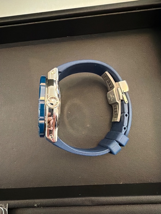 エドックス　クロノオフショア1（高級時計）の商品画像 - 査定依頼日：2026年2月10日 - 最高査定価格：50,000円