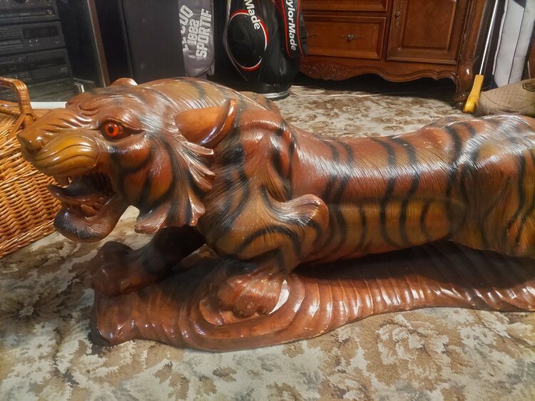 虎木彫り（美術品・骨董品）の商品画像 - 査定依頼日：2026年3月15日 - 最高査定価格：3,000円