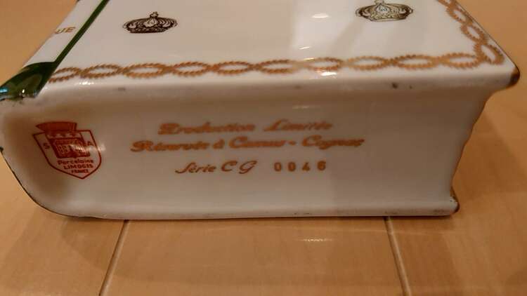 ブランデー カミュ （お酒）の商品画像 - 査定依頼日：2025年4月4日 - 最高査定価格：3,500円