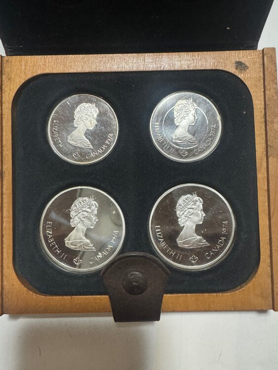 モントリオールオリンピック記念10ドル銀貨セット（金・貴金属）の商品画像 - 査定依頼日：2024年9月24日