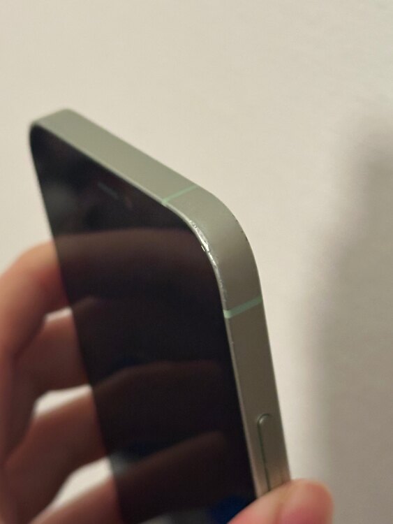 iPhone 12 64GB SIMフリー（スマホ）の商品画像 - 査定依頼日：2025年2月19日 - 最高査定価格：29,000円