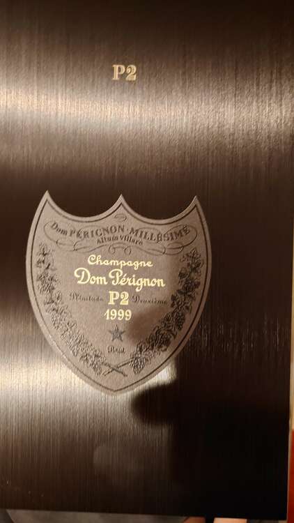 シャンパン ドン・ペリニヨン （お酒）の商品画像 - 査定依頼日：2025年1月26日 - 最高査定価格：46,000円