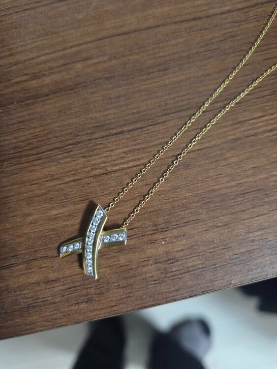 Tiffany&Co パロマ・ピカソ キス ダイヤモンドネックレス（金・貴金属）の商品画像 - 査定依頼日：2026年10月23日 - 最高査定価格：120,000円