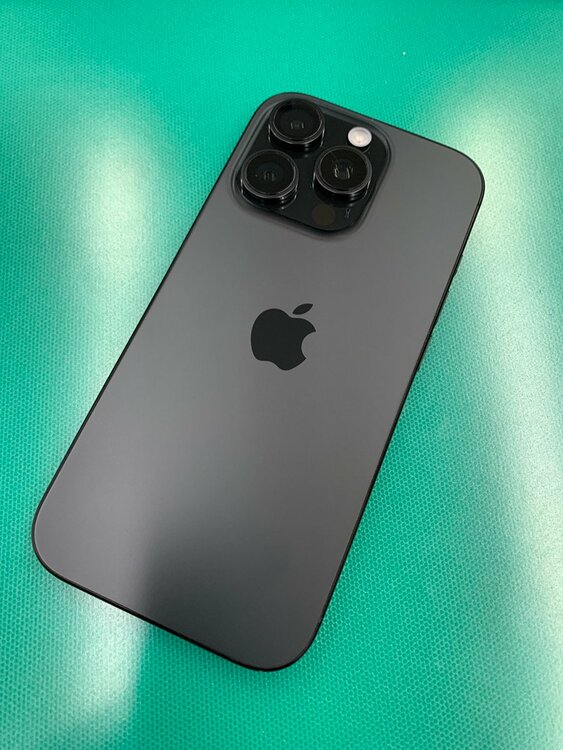 iPhone16 Pro 256GB ブラックチタニウム（スマホ）の商品画像 - 査定依頼日：2025年12月17日 - 最高査定価格：124,000円