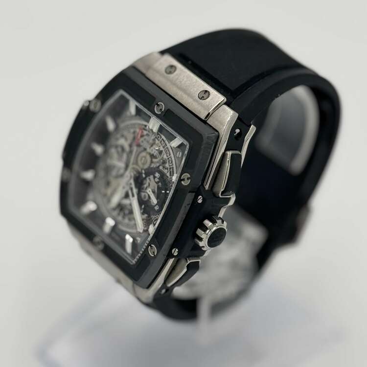 ウブロ ビックバン 601.NM.0173.LR（高級時計）の商品画像 - 査定依頼日：2025年4月16日 - 最高査定価格：1,400,000円