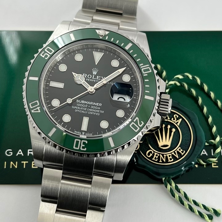 ロレックス サブマリーナー 126610l（高級時計）の商品画像 - 査定依頼日：2025年12月17日 - 最高査定価格：2,480,000円