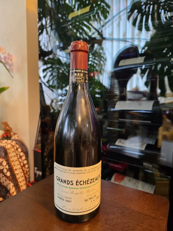 ワイン グラン・エシェゾー （お酒）の商品画像 - 査定依頼日：2025年12月21日 - 最高査定価格：300,000円