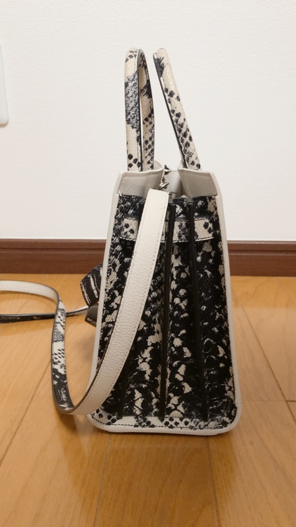 ベイビー　サックドジュール（ブランドバッグ）の商品画像 - 査定依頼日：2022年5月23日 - 最高査定価格：80,000円