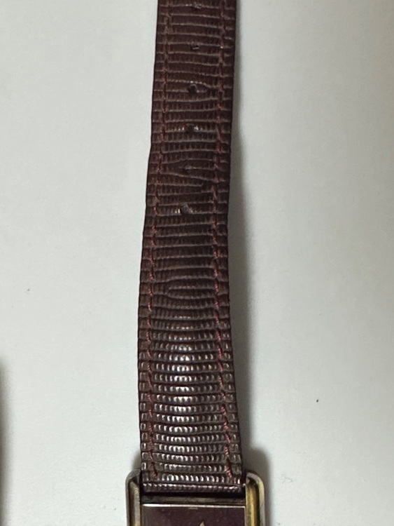 カルティエ タンク MM いぇm（高級時計）の商品画像 - 査定依頼日：2025年7月22日 - 最高査定価格：270,000円