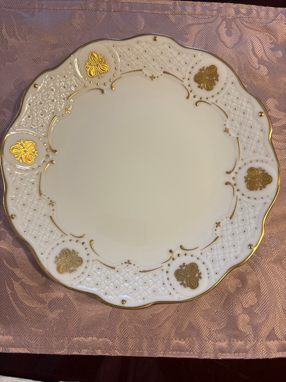 皿（美術品・骨董品）の商品画像 - 査定依頼日：2026年7月13日 - 最高査定価格：1,000円