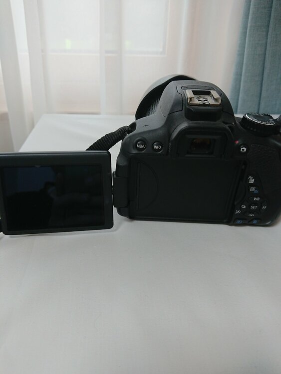 EOS kiss X6i（カメラ）の商品画像 - 査定依頼日：2026年4月15日 - 最高査定価格：14,100円