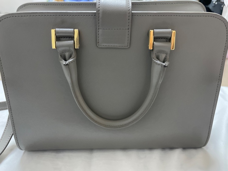 イブサンローラン  （ブランドバッグ）の商品画像 - 査定依頼日：2025年7月31日 - 最高査定価格：130,000円