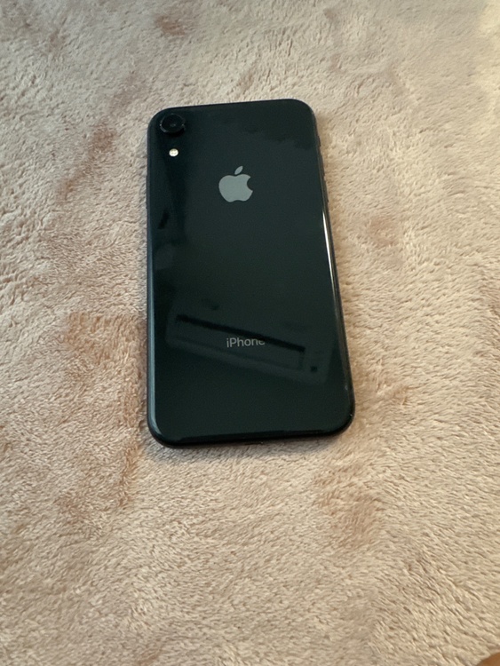 iPhoneXR（スマホ）の商品画像 - 査定依頼日：2026年7月15日 - 最高査定価格：6,000円