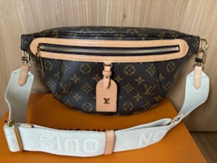 ハイライズ（古着・ファッション）の商品画像 - 査定依頼日：2025年8月28日 - 最高査定価格：180,000円