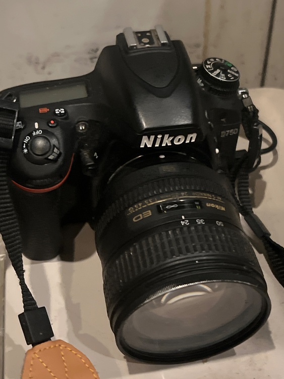 D750（カメラ）の商品画像 - 査定依頼日：2026年7月9日 - 最高査定価格：60,100円