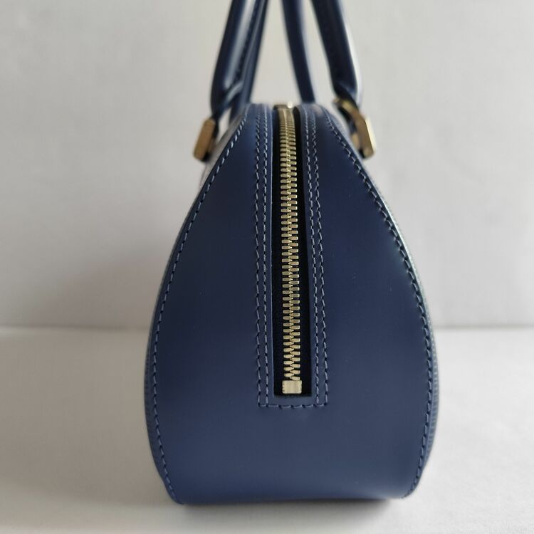 ルイヴィトン エピ （ブランドバッグ）の商品画像 - 査定依頼日：2025年8月12日 - 最高査定価格：70,000円