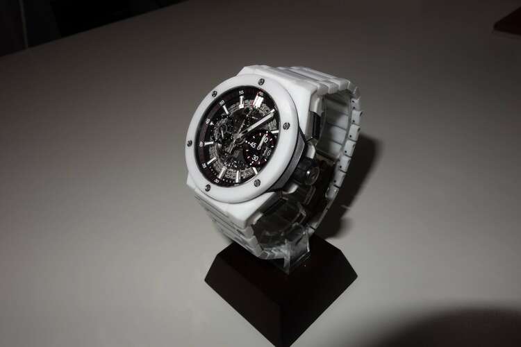 インテグラルセラミックホワイト（高級時計）の商品画像 - 査定依頼日：2025年5月6日 - 最高査定価格：1,650,000円