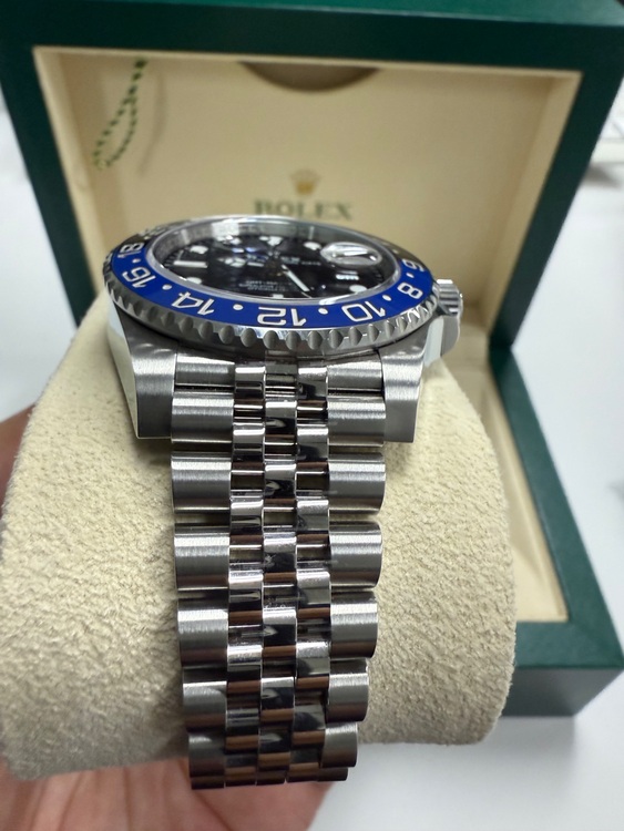 ロレックス GMTマスター （高級時計）の商品画像 - 査定依頼日：2025年11月28日 - 最高査定価格：2,850,000円