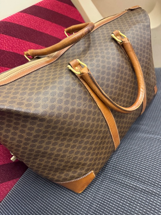 トラベルバック（ブランドバッグ）の商品画像 - 査定依頼日：2025年12月2日 - 最高査定価格：12,000円