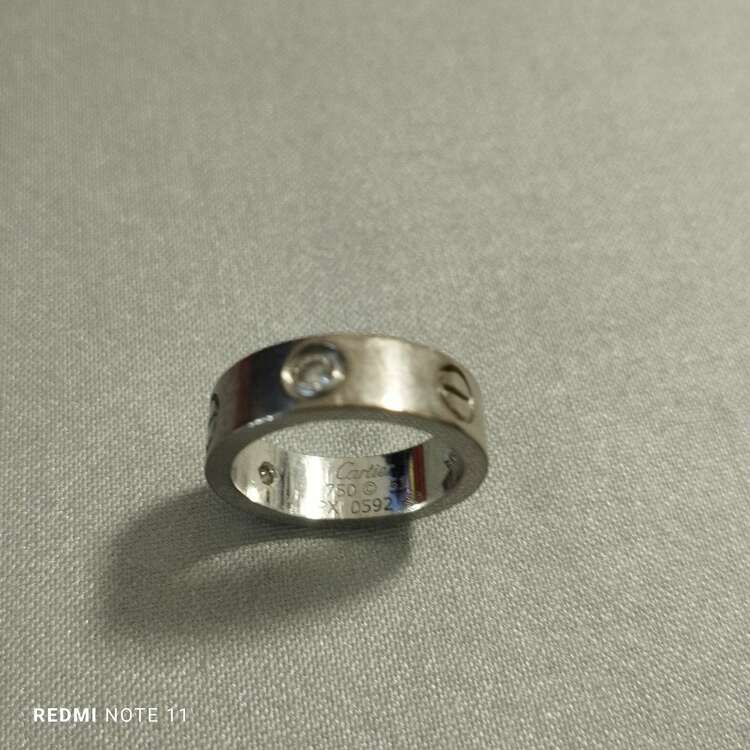 カルティエ　ラブリング　３ダイヤモンド（金・貴金属）の商品画像 - 査定依頼日：2024年3月10日 - 最高査定価格：110,000円