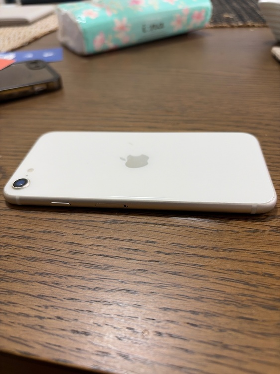 iPhone iPhoneSE 64GB SIMフリー（スマホ）の商品画像 - 査定依頼日：2026年6月6日 - 最高査定価格：12,000円