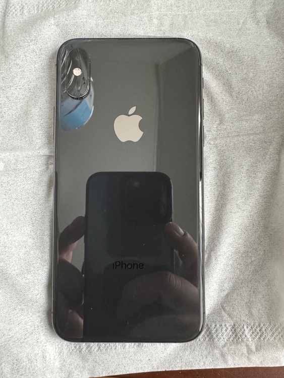 iPhoneXS 64GB SIMフリー（スマホ）の商品画像 - 査定依頼日：2025年10月28日 - 最高査定価格：21,000円