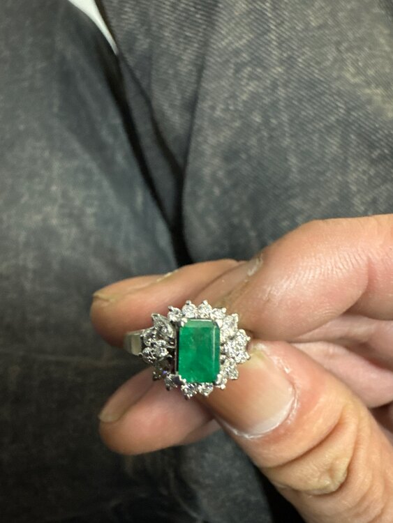 ダイヤモンド指輪（金・貴金属）の商品画像 - 査定依頼日：2025年5月11日 - 最高査定価格：200,000円