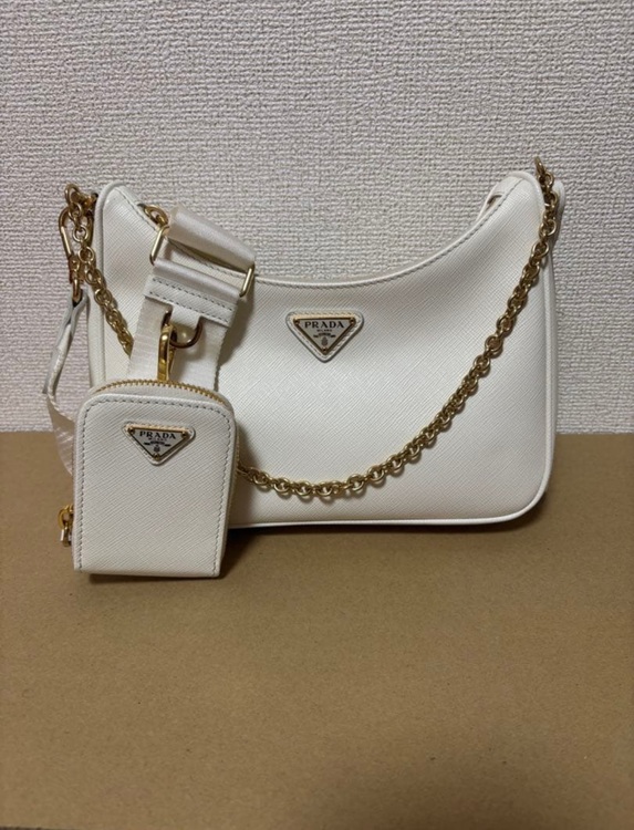 プラダ  （ブランドバッグ）の商品画像 - 査定依頼日：2025年11月30日 - 最高査定価格：160,000円