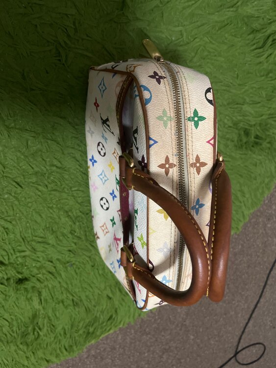 ルイヴィトン マルチカラー （ブランドバッグ）の商品画像 - 査定依頼日：2024年12月22日 - 最高査定価格：90,000円