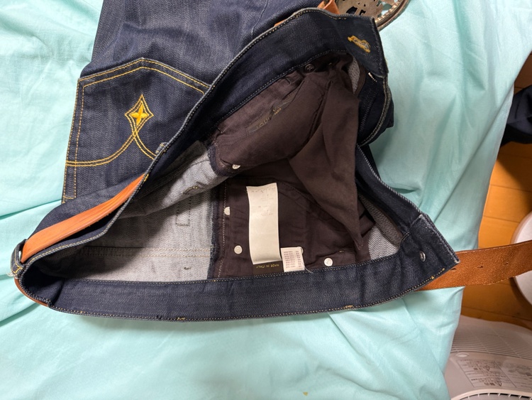 デニム　上下　（古着・ファッション）の商品画像 - 査定依頼日：2026年4月4日 - 最高査定価格：13,000円