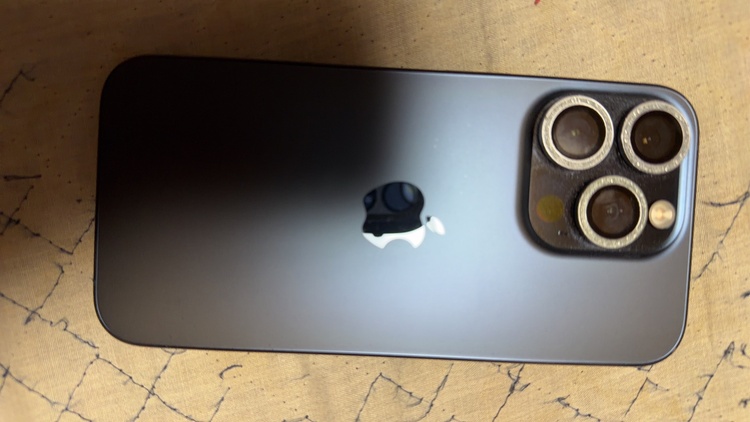 iPhone 15 Pro 256GB SIMフリー（スマホ）の商品画像 - 査定依頼日：2026年3月23日 - 最高査定価格：82,000円