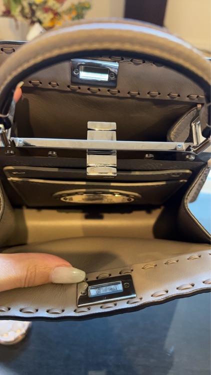 フェンディ  （ブランドバッグ）の商品画像 - 査定依頼日：2026年1月28日 - 最高査定価格：280,000円