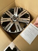 ホイール　　デリカ　アルミホイール　4個（カー用品）の商品画像 - 査定依頼日：2026年4月14日 - 最高査定価格：20,000円