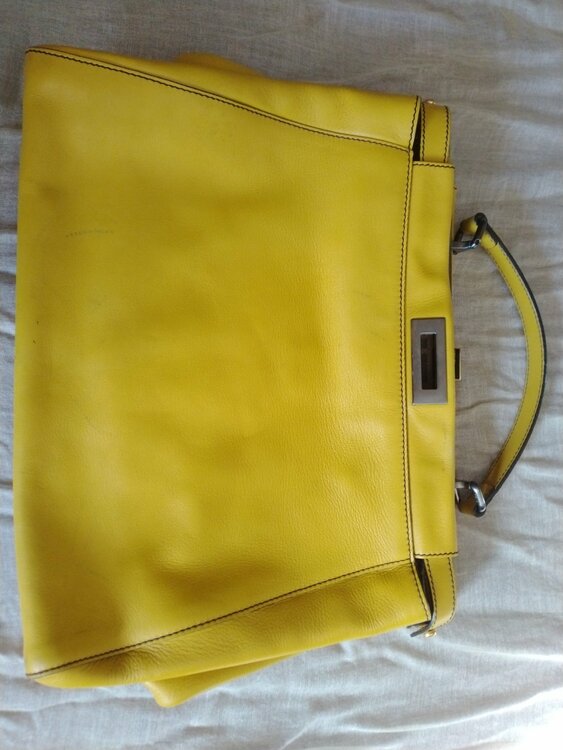 フェンディ  （ブランドバッグ）の商品画像 - 査定依頼日：2026年1月22日 - 最高査定価格：88,000円