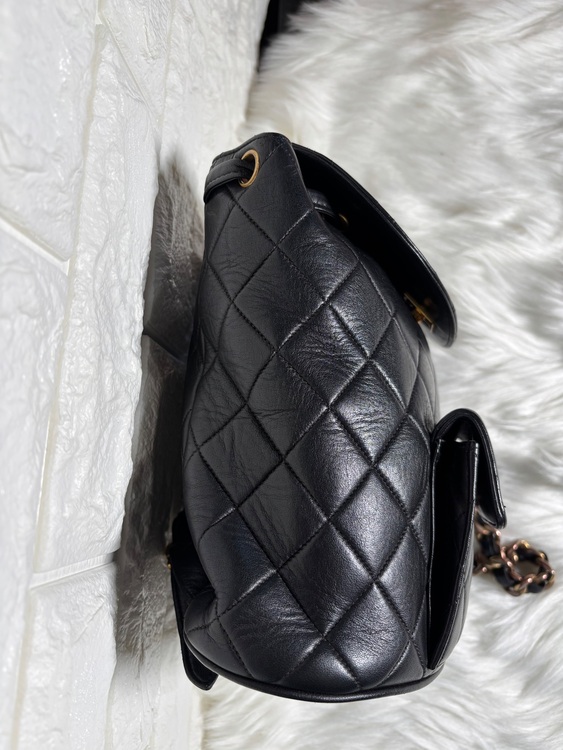 シャネル リュックサック バックパック ゴールド マトラッセ ラム（ブランドバッグ）の商品画像 - 査定依頼日：2025年6月5日 - 最高査定価格：332,000円